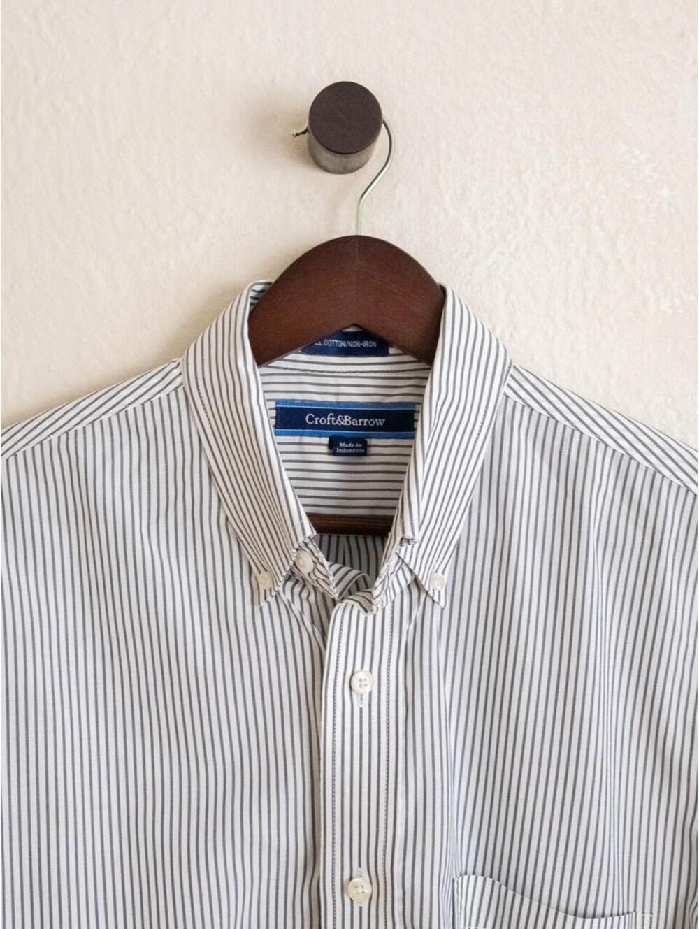 Croft & Barrow White Gray Stripe Button Down Shirt